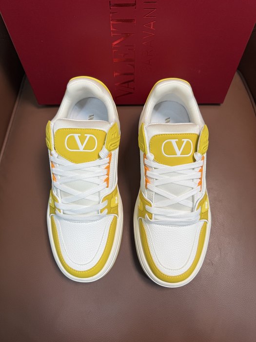 High-Quality Valentino Men's Shoes on Yupoo