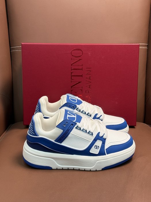 High-Quality Valentino Men's Shoes on Yupoo