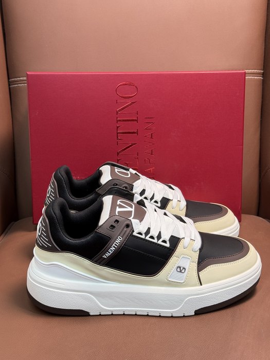 High-Quality Valentino Men's Shoes on Yupoo